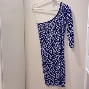 Animal print black and silver/white dress